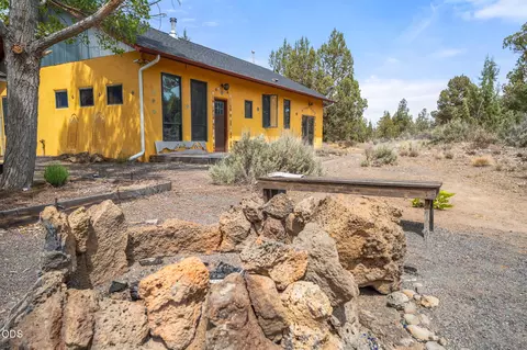 Exterior - 22945 Timland Ln, Bend, OR 97702 photo 9 of 11