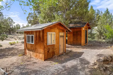 Exterior - 22945 Timland Ln, Bend, OR 97702 photo 8 of 11