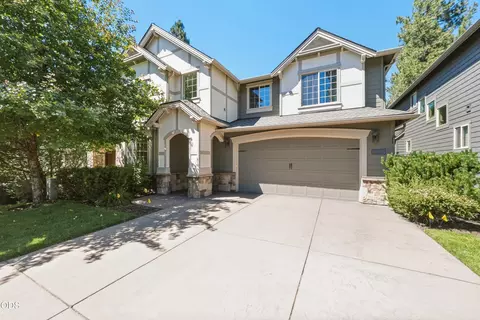 Exterior - 20106 Stonegate Dr, Bend, OR 97702 photo 2 of 14