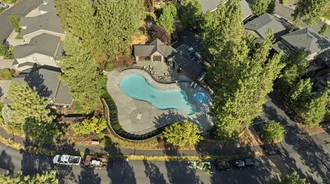 Exterior - 20106 Stonegate Dr, Bend, OR 97702 photo 14 of 14