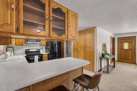 Other - 19572 Apache Rd, Bend, OR 97702 photo 2 of 22