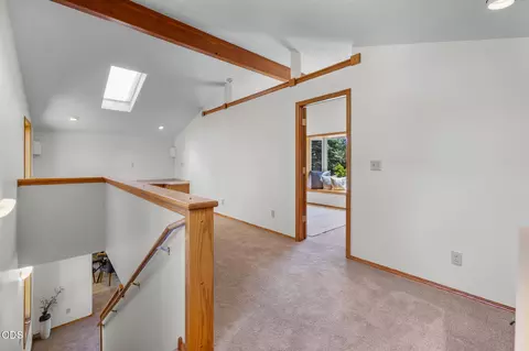 Entry Way - 19572 Apache Rd, Bend, OR 97702 photo 1 of 2