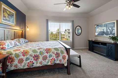 Bedroom - 3340 NE Stonebrook Loop, Bend, OR 97701 photo 2 of 4