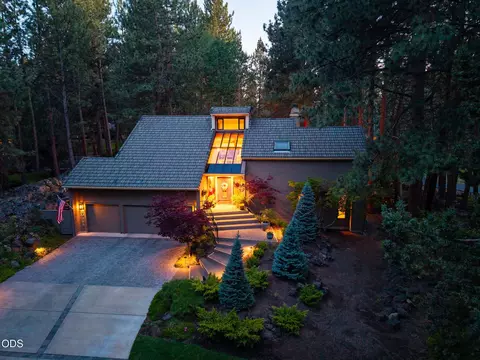 Exterior - 20369 Big Bear Ct, Bend, OR 97702 photo 2 of 27