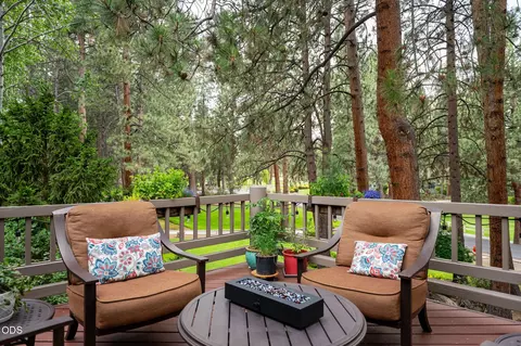 Exterior - 20369 Big Bear Ct, Bend, OR 97702 photo 6 of 27