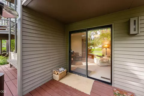 Exterior - 20369 Big Bear Ct, Bend, OR 97702 photo 9 of 27