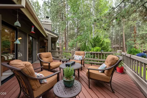 Exterior - 20369 Big Bear Ct, Bend, OR 97702 photo 7 of 27