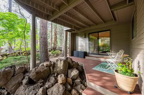 Exterior - 20369 Big Bear Ct, Bend, OR 97702 photo 13 of 27