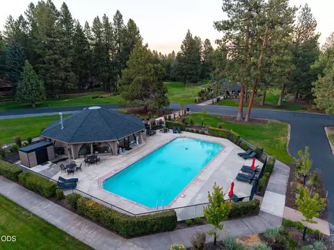 Exterior - 20369 Big Bear Ct, Bend, OR 97702 photo 26 of 27