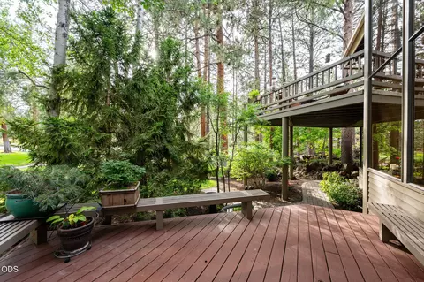Exterior - 20369 Big Bear Ct, Bend, OR 97702 photo 11 of 27