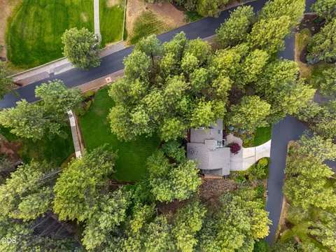 View/Area - 20369 Big Bear Ct, Bend, OR 97702 photo 3 of 4