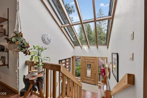 Entry Way - 20369 Big Bear Ct, Bend, OR 97702 photo 1 of 2