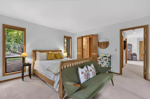 Bedroom - 20369 Big Bear Ct, Bend, OR 97702 photo 5 of 6