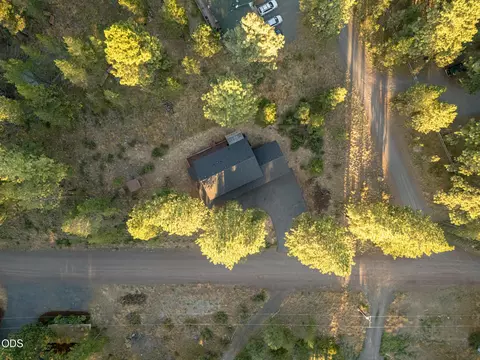 View/Area - 54668 Silver Fox Dr, Bend, OR 97707 photo 1 of 8