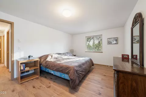 Bedroom - 54668 Silver Fox Dr, Bend, OR 97707 photo 1 of 4