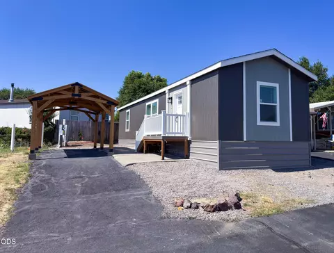 2241 Greensprings Dr #68, Klamath Falls, OR 97601
