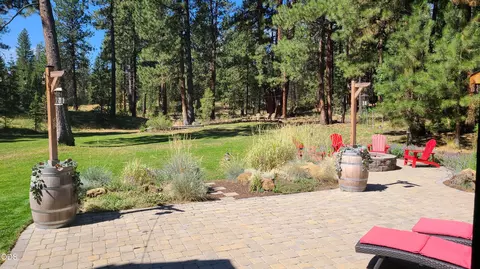 Exterior - 54937 Forest Ln, Bend, OR 97707 photo 10 of 17