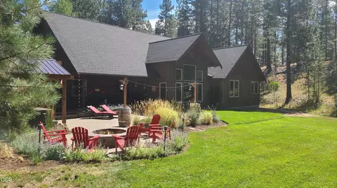 Exterior - 54937 Forest Ln, Bend, OR 97707 photo 9 of 17
