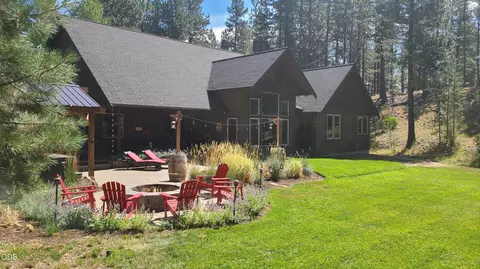 Exterior - 54937 Forest Ln, Bend, OR 97707 photo 9 of 17