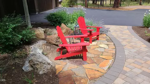 Exterior - 54937 Forest Ln, Bend, OR 97707 photo 4 of 17
