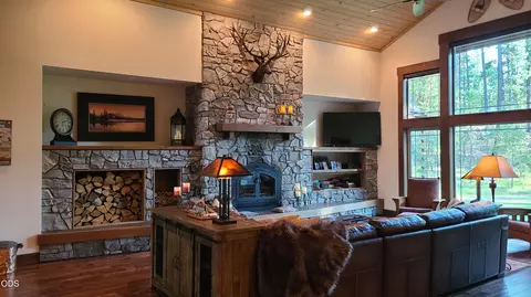 Other - 54937 Forest Ln, Bend, OR 97707 photo 6 of 14