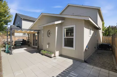 21184 Darnel Ave, Bend, OR 97702 photo 15