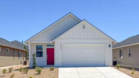2642 NW 26th Lp N, Redmond, OR 97756