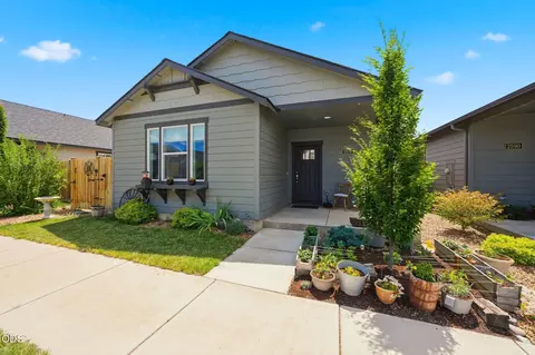 2576 NW Teak Pl, Redmond, OR 97756