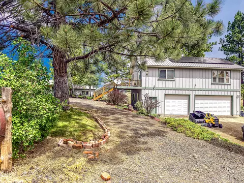 Exterior - 22929 Rivercrest Dr, Chiloquin, OR 97624 photo 3 of 32