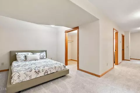 Bedroom - 425 NW State St, Bend, OR 97703 photo 3 of 7