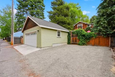 Exterior - 425 NW State St, Bend, OR 97703 photo 9 of 20