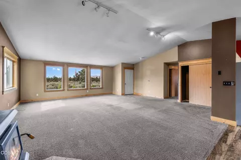 Living - 24893 Elk Ln, Bend, OR 97701 photo 2 of 4