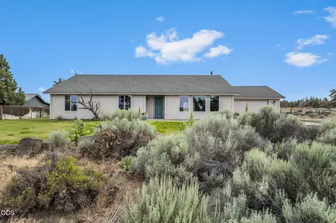 Exterior - 24893 Elk Ln, Bend, OR 97701 photo 9 of 10