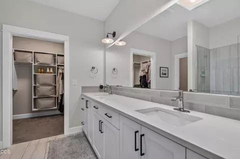 Other - 20488 Aberdeen, Bend, OR 97702 photo 2 of 8