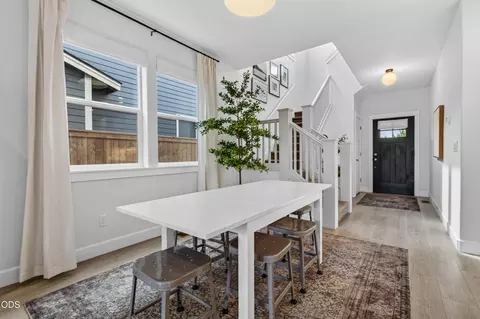 Dining - 20488 Aberdeen, Bend, OR 97702 photo 2 of 2