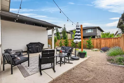 Exterior - 20488 Aberdeen, Bend, OR 97702 photo 6 of 10