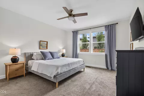 Bedroom - 20488 Aberdeen, Bend, OR 97702 photo 1 of 8