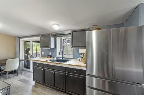 Kitchen - 47490 Ferguson Mountain Rd, Beatty, OR 97621 photo 7 of 7