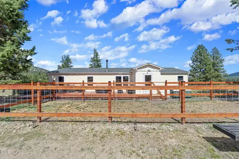 Exterior - 47490 Ferguson Mountain Rd, Beatty, OR 97621 photo 3 of 24