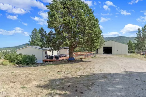 Exterior - 47490 Ferguson Mountain Rd, Beatty, OR 97621 photo 11 of 24