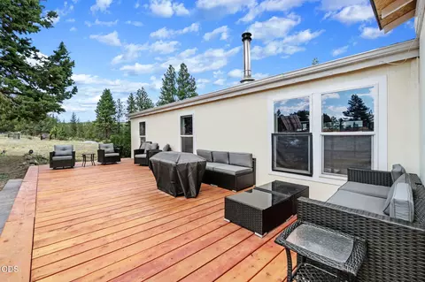 Exterior - 47490 Ferguson Mountain Rd, Beatty, OR 97621 photo 7 of 24