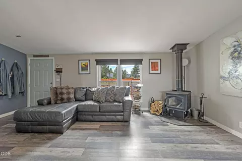 Living - 47490 Ferguson Mountain Rd, Beatty, OR 97621 photo 3 of 3