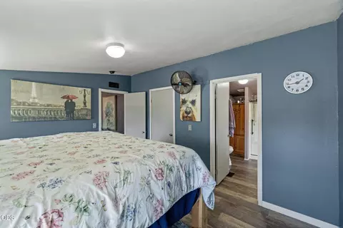 Bedroom - 47490 Ferguson Mountain Rd, Beatty, OR 97621 photo 3 of 4