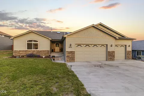 7812 Scenic View Dr, Klamath Falls, OR 97603