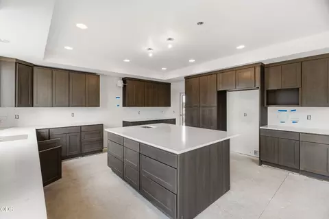 Kitchen - 23020 Brushline Ct, Bend, OR 97701 photo 2 of 5