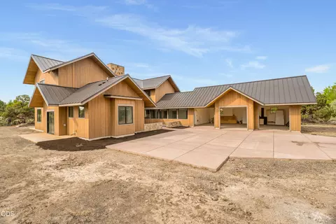 Exterior - 23020 Brushline Ct, Bend, OR 97701 photo 2 of 7