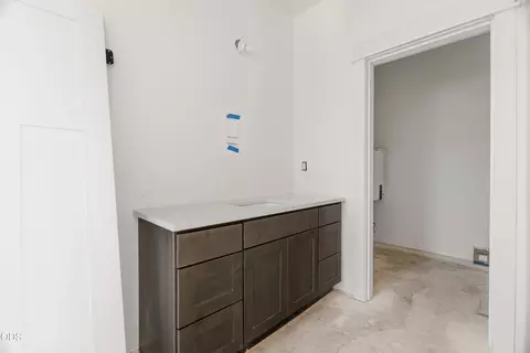 Bath - 23020 Brushline Ct, Bend, OR 97701 photo 7 of 8