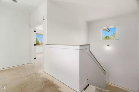 Entry Way - 23020 Brushline Ct, Bend, OR 97701 photo 8 of 11