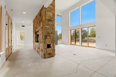 Living - 23020 Brushline Ct, Bend, OR 97701 photo 3 of 5