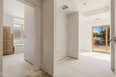 Entry Way - 23020 Brushline Ct, Bend, OR 97701 photo 7 of 11